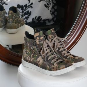Studded Hightop Camo Sneakers (Size 9)